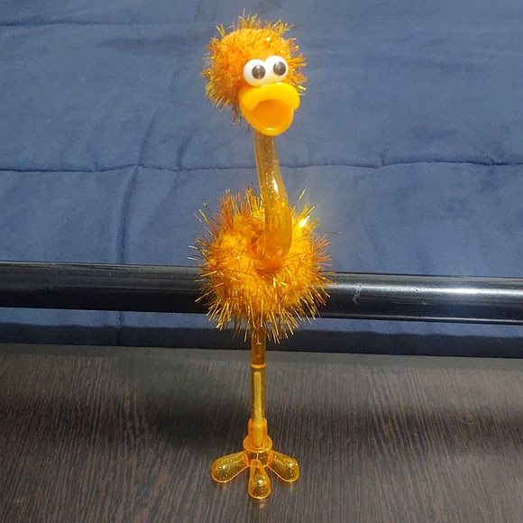 Ostrich Pen - Picture 2 of 5